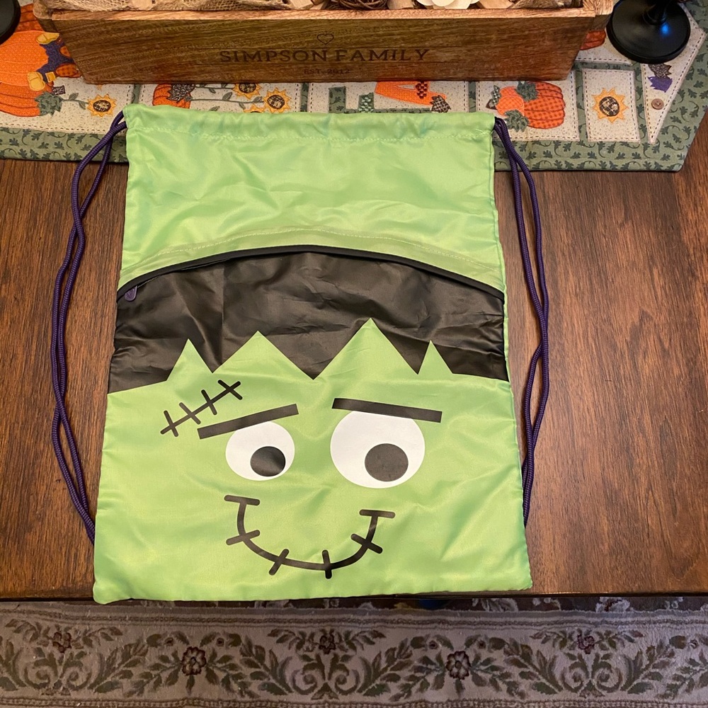 Thirty-One Cinch Sac - Frankenstein
